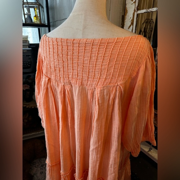 Free People Mystery Land Peach Smocked Neck Tiered Boho Tunic Dress Size M - Picture 6 of 8
